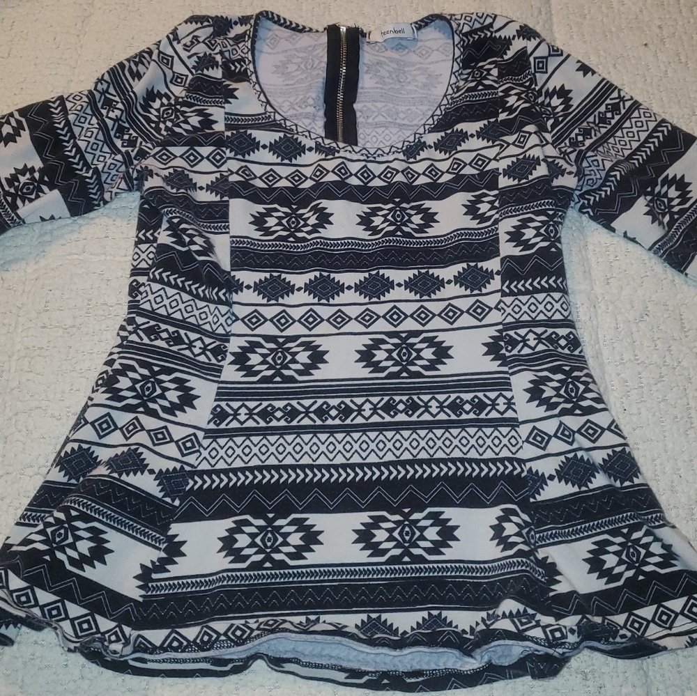 Cute zip shirt